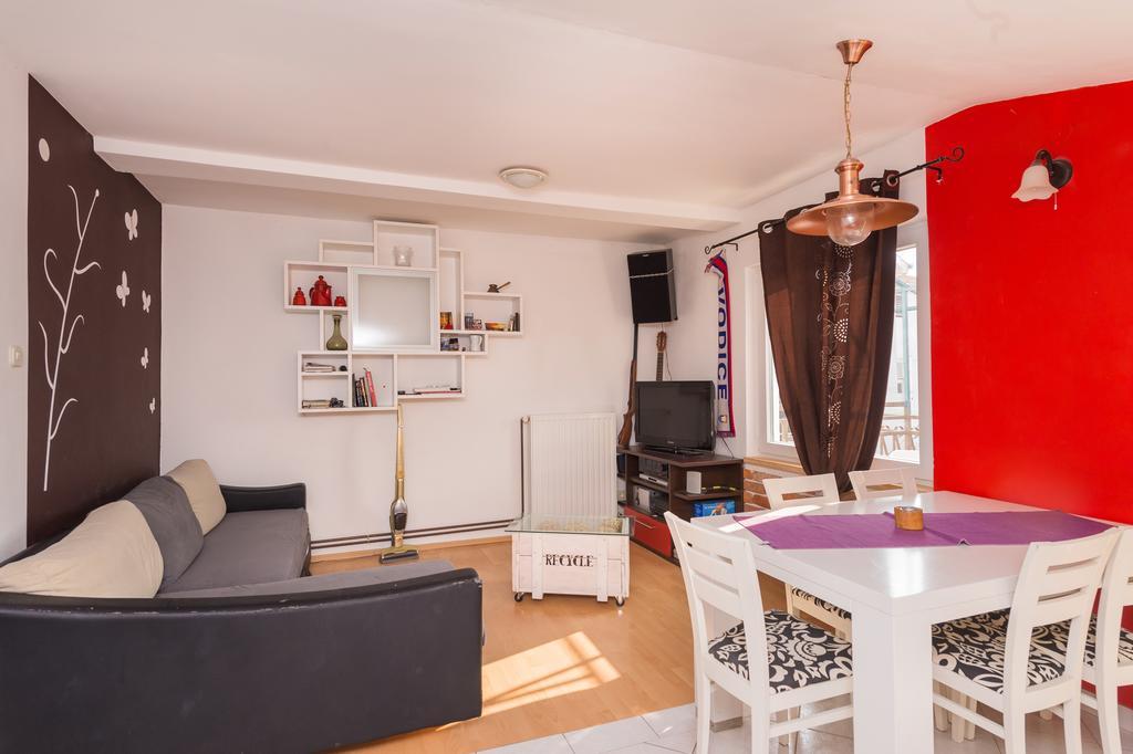Apartment Milka Водице Екстер'єр фото